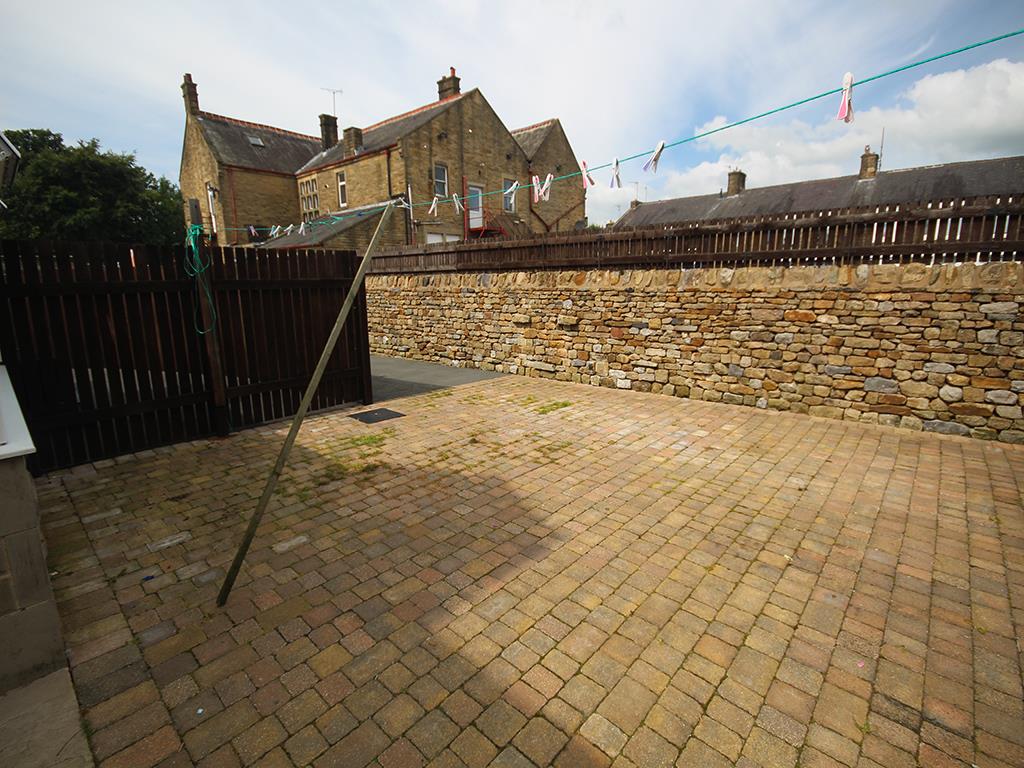 4 bedroom semi-detached house To Let in Earby - IMG_3134.JPG